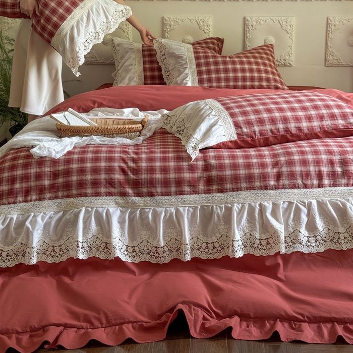 91家纺网 家纺一手货源 找家纺 花香四季家纺 2026新款法式全棉色织花边床裙款纯棉水洗棉四件套-法式庄园 法式庄园-复古红