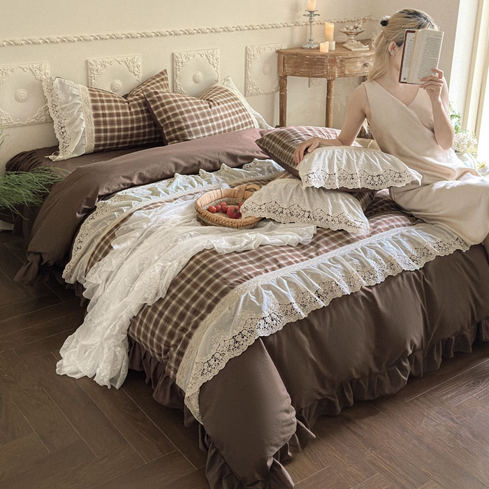 91家纺网 家纺一手货源 找家纺 花香四季家纺 2026新款法式全棉色织花边床裙款纯棉水洗棉四件套-法式庄园 法式庄园-复古咖