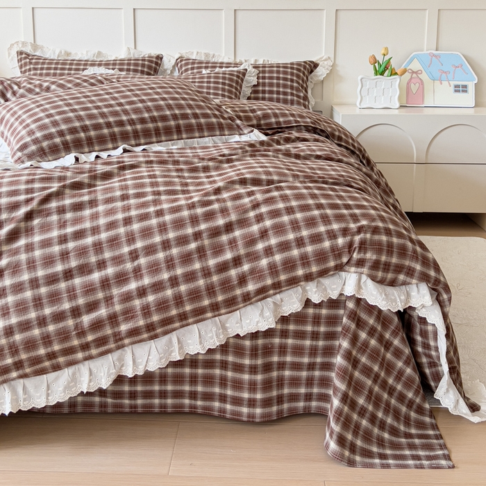 91家纺网 家纺一手货源 找家纺 花香四季家纺 2026全棉色织水洗棉法式公主风花边床单款床笠款四件套 初见咖