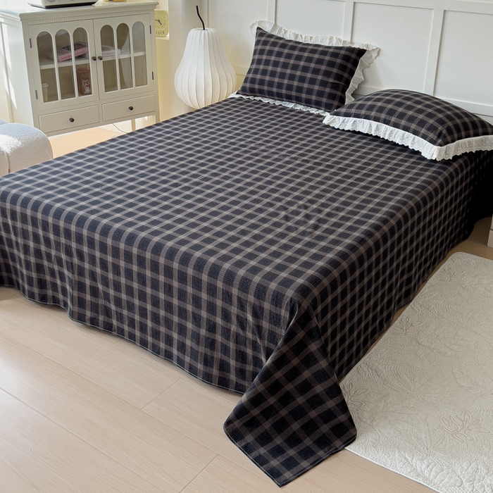 91家纺网 家纺一手货源 找家纺 花香四季家纺 2026全棉色织水洗棉法式公主风花边床单款床笠款四件套 高智黑