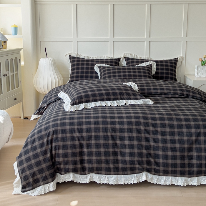 91家纺网 家纺一手货源 找家纺 花香四季家纺 2026全棉色织水洗棉法式公主风花边床单款床笠款四件套 高智黑