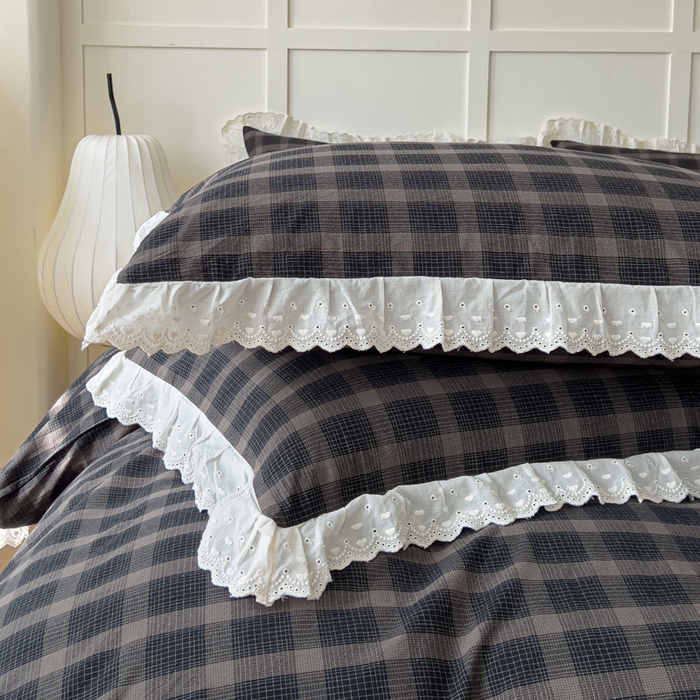 91家纺网 家纺一手货源 找家纺 花香四季家纺 2026全棉色织水洗棉法式公主风花边床单款床笠款四件套 高智黑