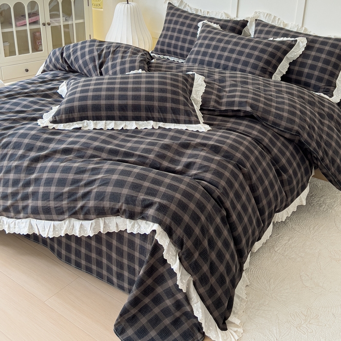 91家纺网 家纺一手货源 找家纺 花香四季家纺 2026全棉色织水洗棉法式公主风花边床单款床笠款四件套 高智黑