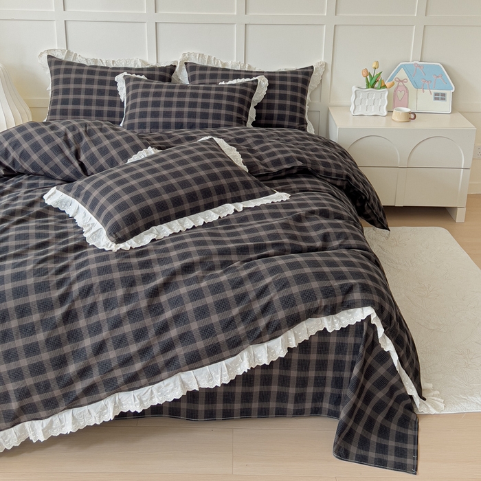 91家纺网 家纺一手货源 找家纺 花香四季家纺 2026全棉色织水洗棉法式公主风花边床单款床笠款四件套 高智黑