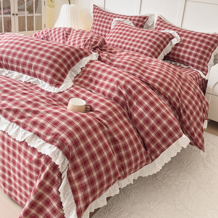 91家纺网 家纺一手货源 找家纺 花香四季家纺 2026全棉色织水洗棉法式公主风花边床单款床笠款四件套 米兰红