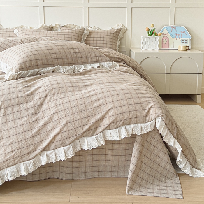 91家纺网 家纺一手货源 找家纺 花香四季家纺 2026全棉色织水洗棉法式公主风花边床单款床笠款四件套 南初咖