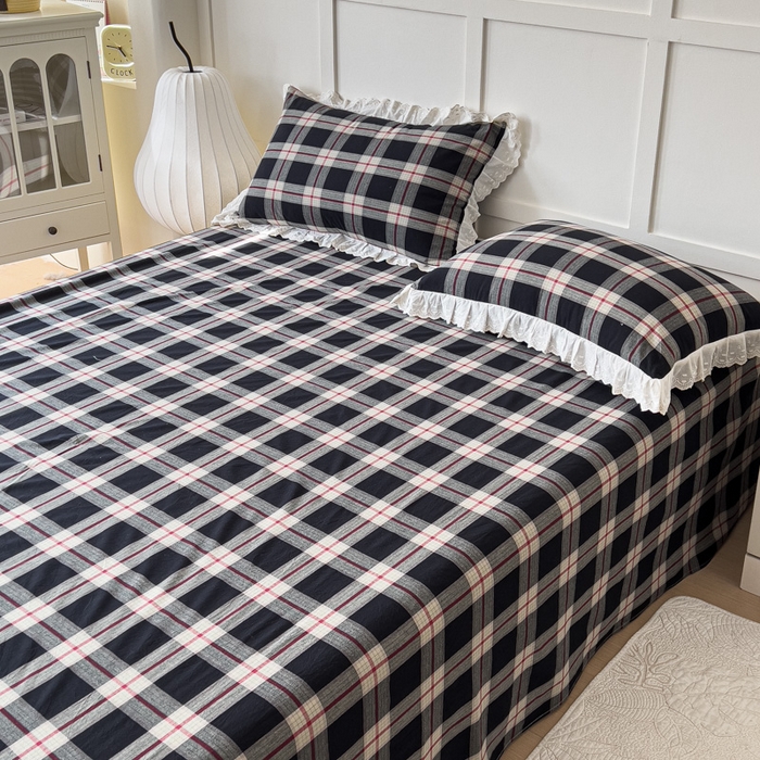 91家纺网 家纺一手货源 找家纺 花香四季家纺 2026全棉色织水洗棉法式公主风花边床单款床笠款四件套 云漫黑