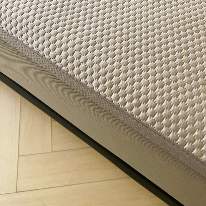 91家纺网 家纺一手货源 找家纺 （总）爱思凯家纺 2026新款PE冰豆豆贴布绣-八宝熊-床笠款【场景一】