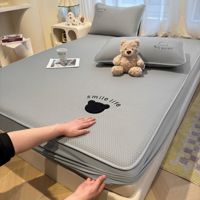 91家纺网 家纺一手货源 找家纺 爱思凯家纺 2025新款水晶边-牛奶绒学生床褥-第三批 水晶边床褥-暗粉