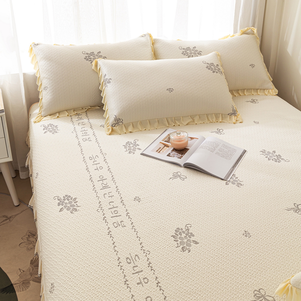 91家纺网 家纺一手货源 找家纺 （总）美优兰 2026新款PE提花凉感冰豆豆三明治复合榻榻米垫