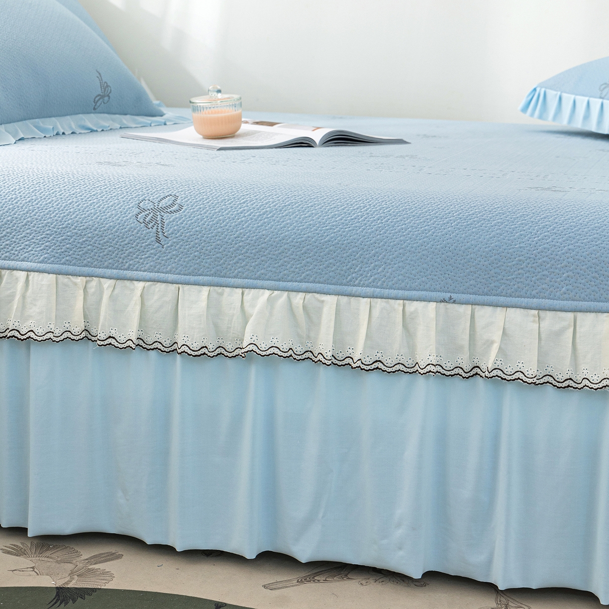 91家纺网 家纺一手货源 找家纺 美优兰 2026新款PE提花凉感冰豆豆三明治复合榻榻米垫 韩式蓝