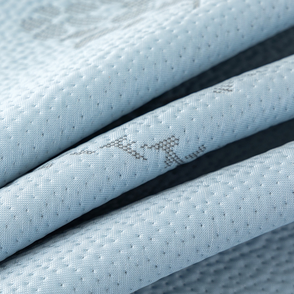 91家纺网 家纺一手货源 找家纺 美优兰 2026新款PE提花凉感冰豆豆三明治复合榻榻米垫 韩式蓝