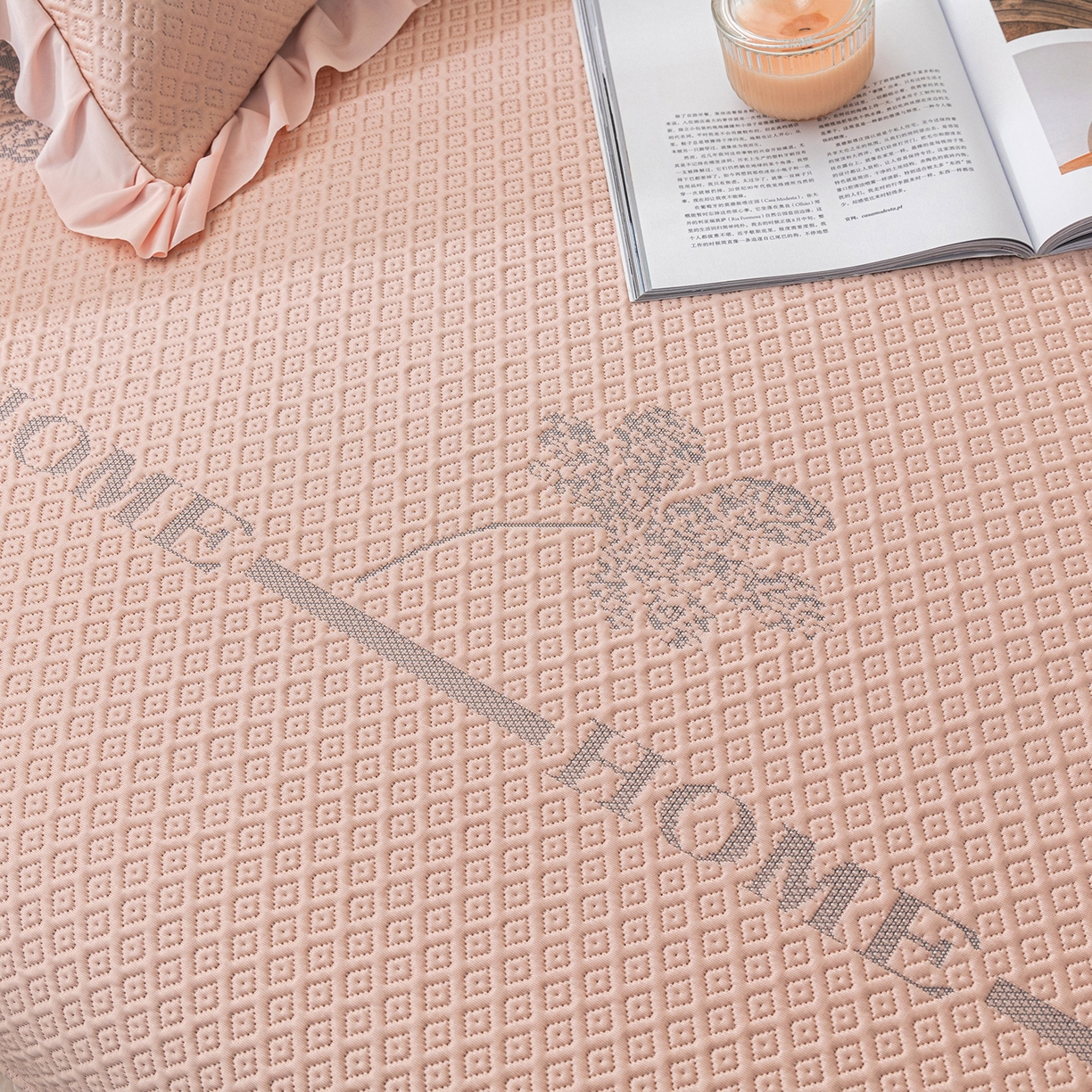 91家纺网 家纺一手货源 找家纺 美优兰 2026新款PE提花凉感冰豆豆三明治复合榻榻米垫 晚亭粉