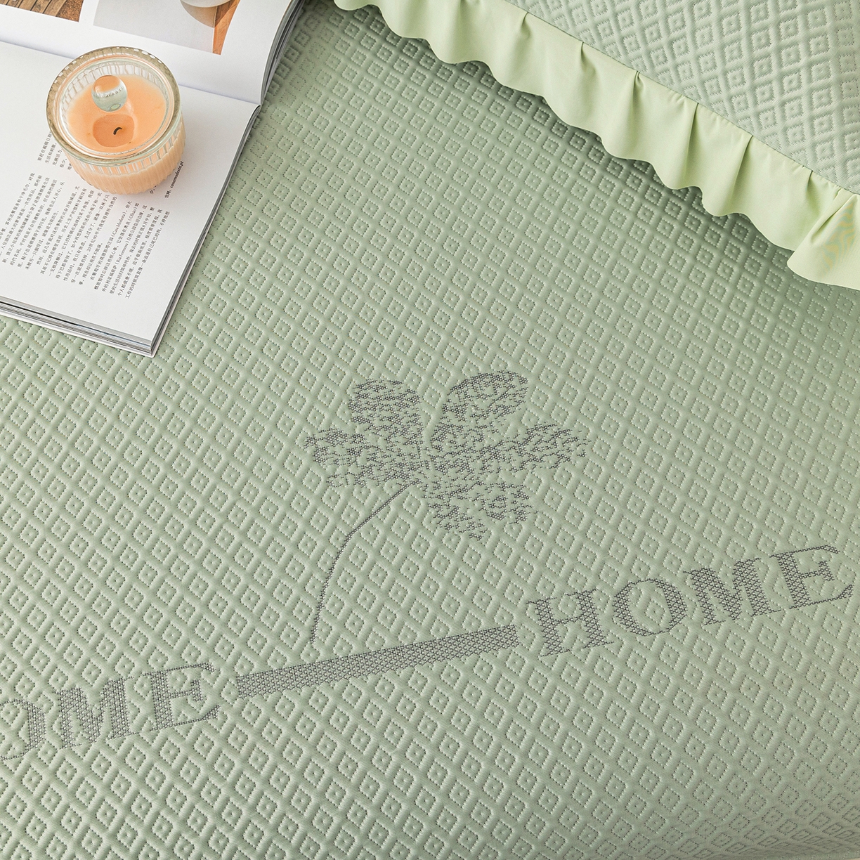 91家纺网 家纺一手货源 找家纺 美优兰 2026新款PE提花凉感冰豆豆三明治复合榻榻米垫 晚亭绿