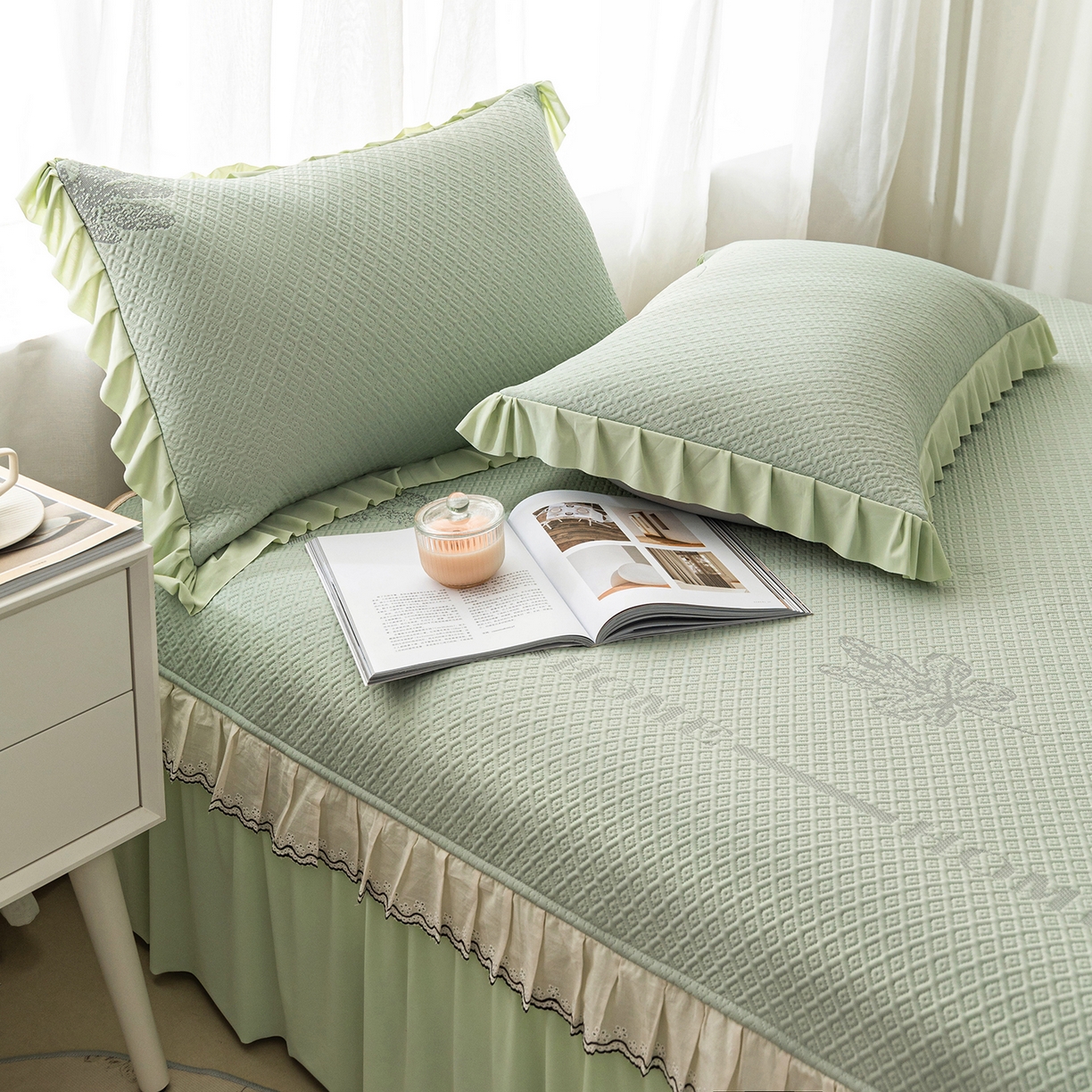 91家纺网 家纺一手货源 找家纺 美优兰 2026新款PE提花凉感冰豆豆三明治复合榻榻米垫 晚亭绿