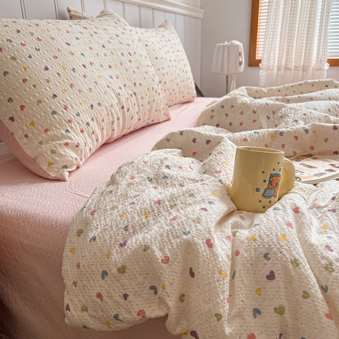 91家纺网 家纺一手货源 找家纺 欧尚家纺 2026新款泡芙纱夏被四件套简单款 粉色小心心