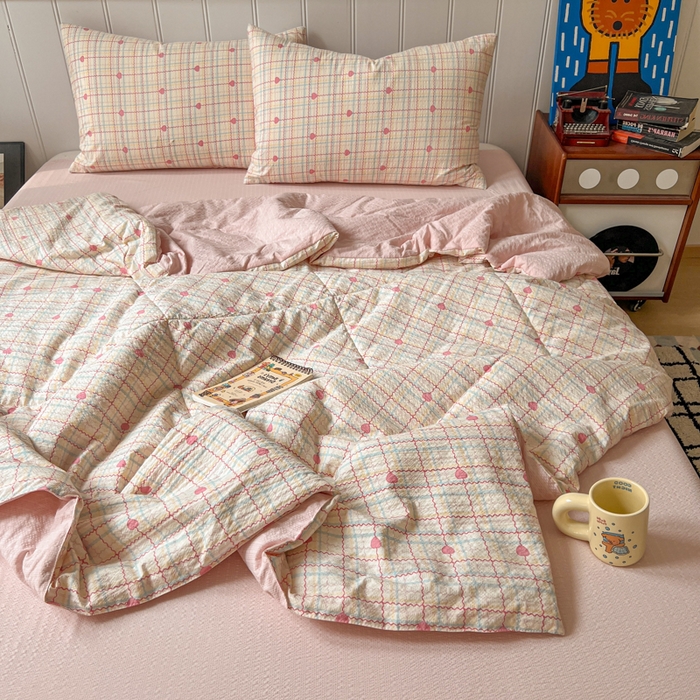 91家纺网 家纺一手货源 找家纺 欧尚家纺 2026新款泡芙纱夏被四件套简单款 格格心