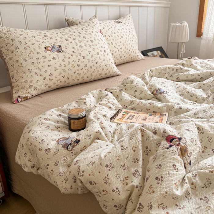 91家纺网 家纺一手货源 找家纺 欧尚家纺 2026新款泡芙纱夏被四件套简单款 花间娃娃