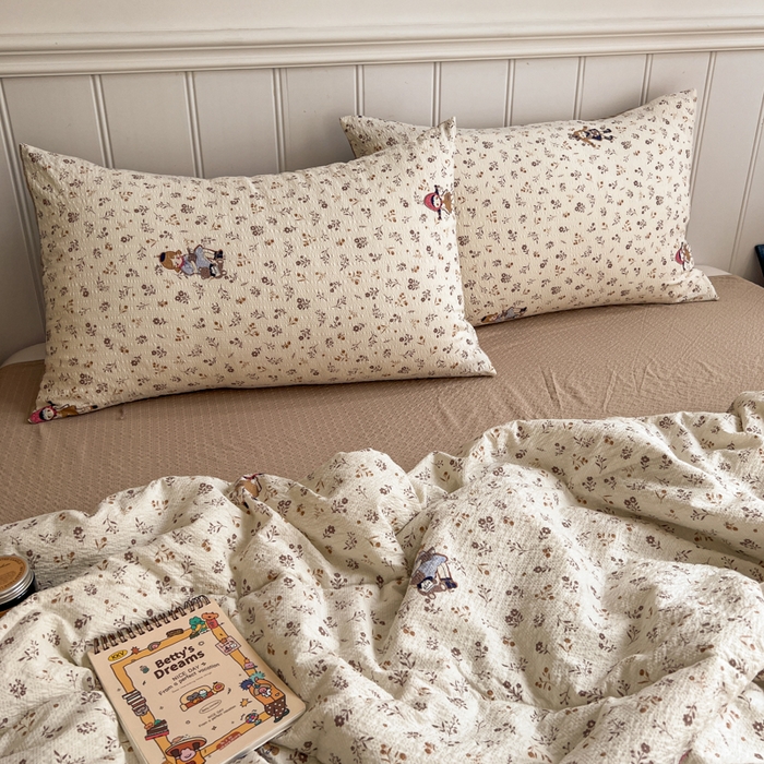 91家纺网 家纺一手货源 找家纺 欧尚家纺 2026新款泡芙纱夏被四件套简单款 花间娃娃