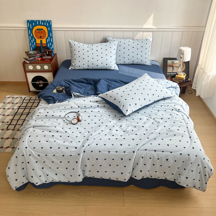 91家纺网 家纺一手货源 找家纺 欧尚家纺 2026新款泡芙纱夏被四件套简单款 兰爱心