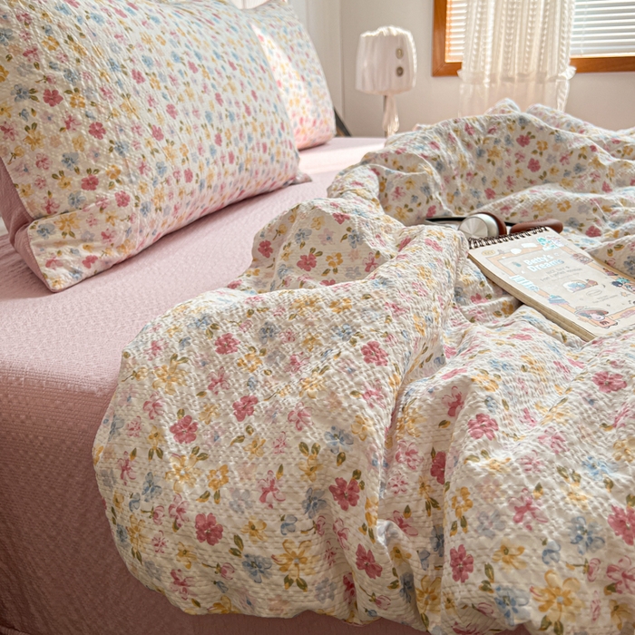 91家纺网 家纺一手货源 找家纺 禾沐  2026新款泡芙纱夏被四件套简单款 花序