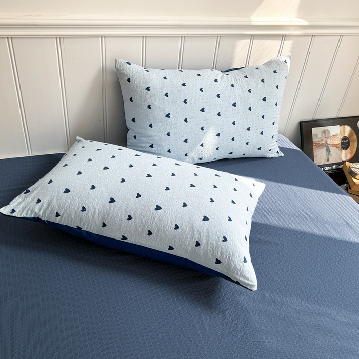 91家纺网 家纺一手货源 找家纺 禾沐  2026新款泡芙纱夏被四件套简单款 兰爱心