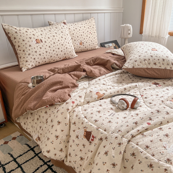 91家纺网 家纺一手货源 找家纺 禾沐  2026新款泡芙纱夏被四件套简单款 田园兔