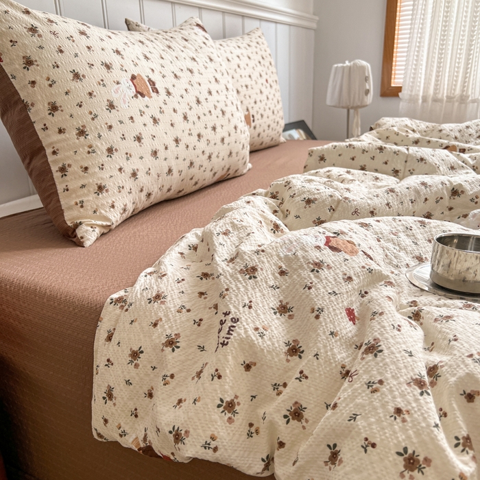 91家纺网 家纺一手货源 找家纺 禾沐  2026新款泡芙纱夏被四件套简单款 田园兔