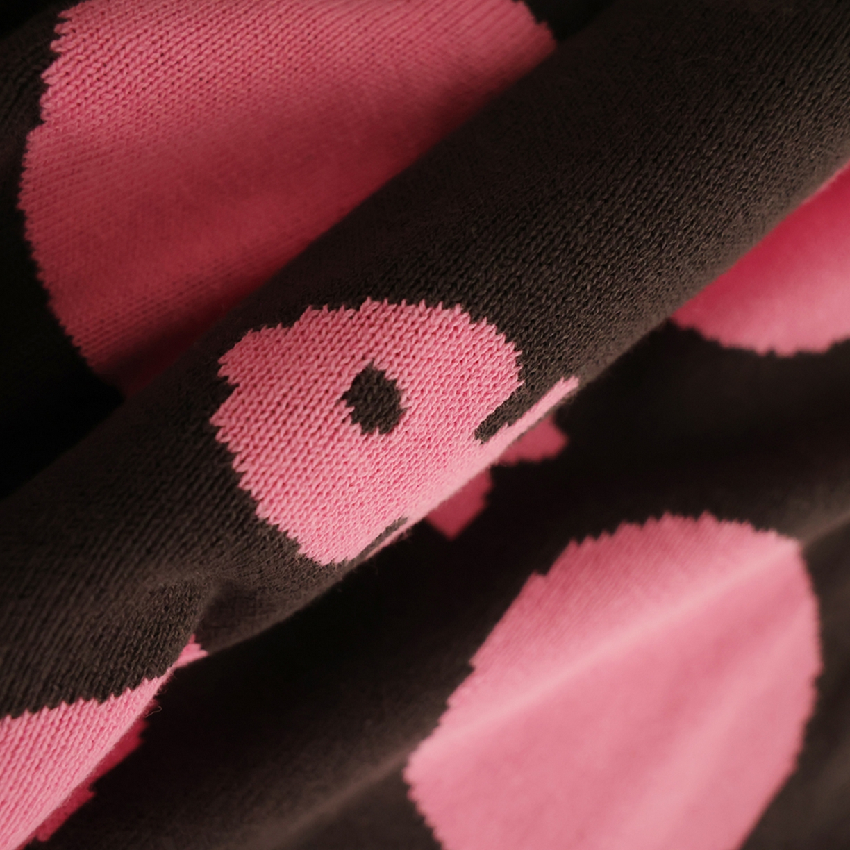 91家纺网 家纺一手货源 找家纺 暖绵绵家纺 2026新款全棉亲肤舒适毯子-艾蜜欧 碳粉色