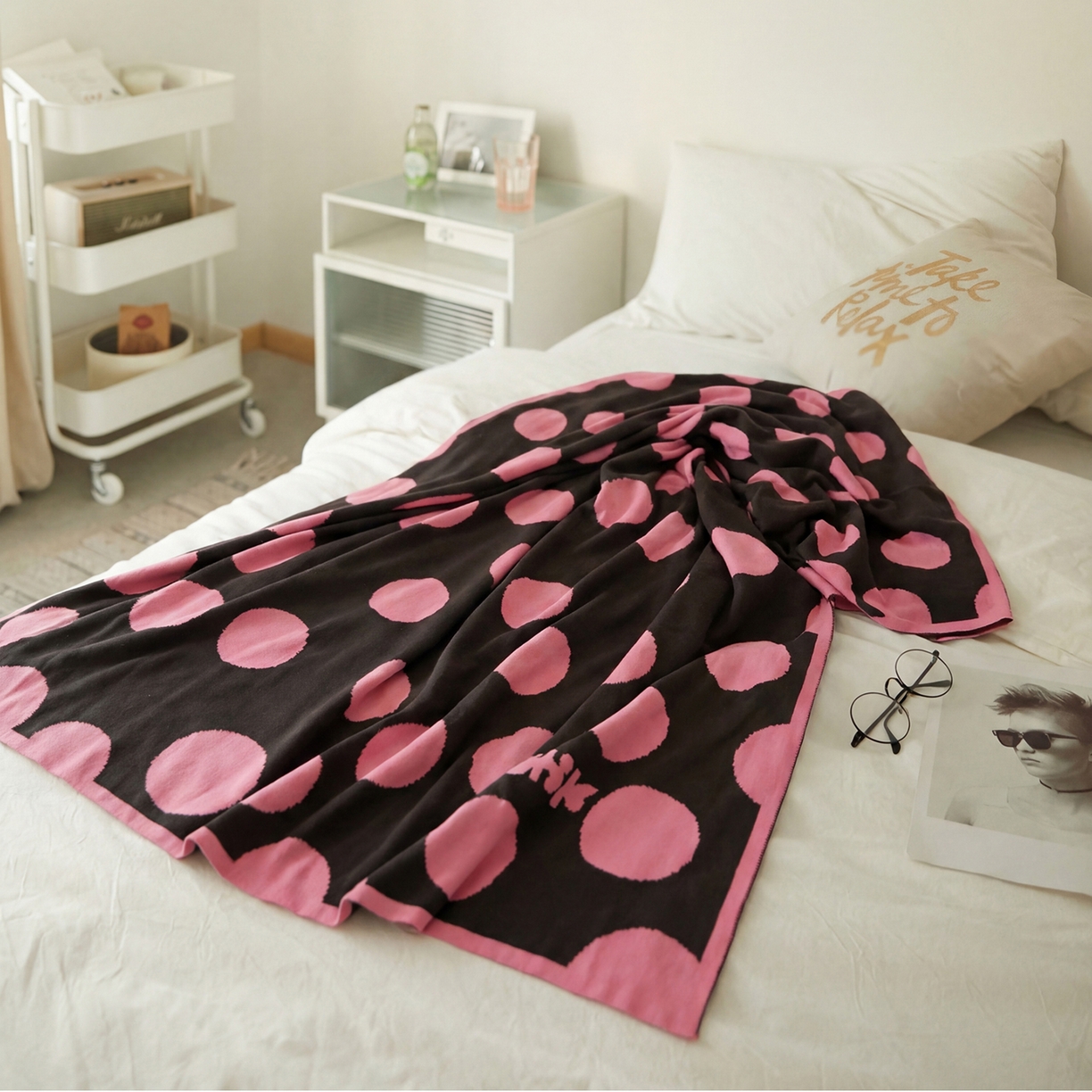 91家纺网 家纺一手货源 找家纺 暖绵绵家纺 2026新款全棉亲肤舒适毯子-艾蜜欧 碳粉色