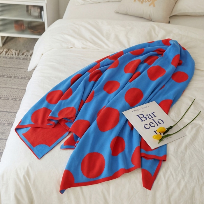 91家纺网 家纺一手货源 找家纺 暖绵绵家纺 2026新款全棉亲肤舒适毯子-艾蜜欧 朱蓝色