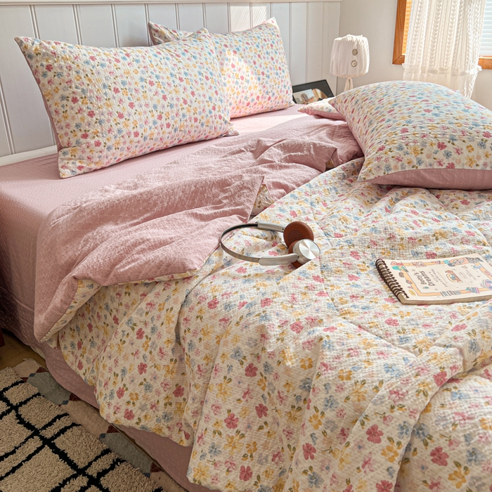 91家纺网 家纺一手货源 找家纺  梵希雅  2026新款泡芙纱夏被四件套简单款 花序