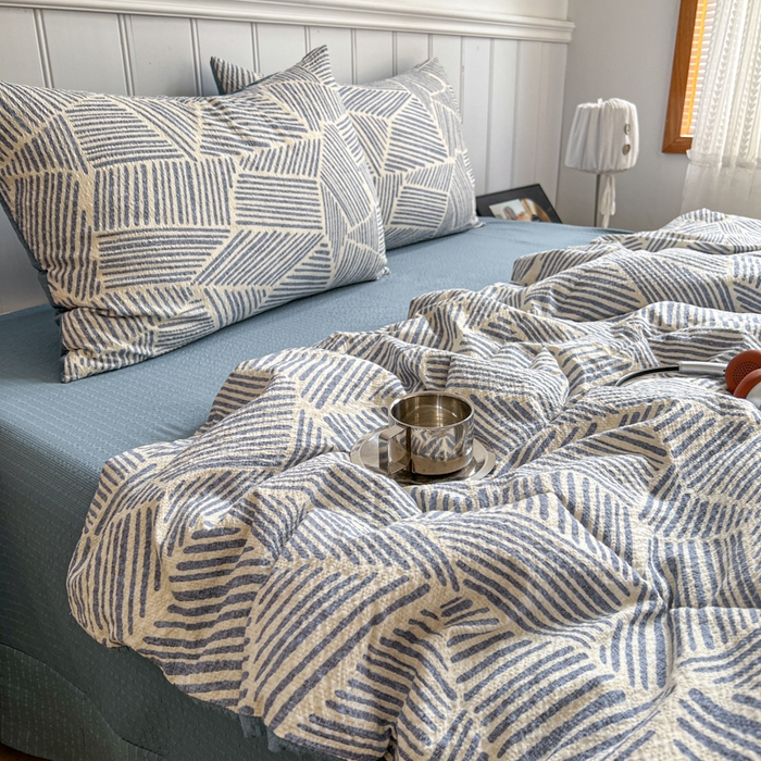 91家纺网 家纺一手货源 找家纺  梵希雅  2026新款泡芙纱夏被四件套简单款 浅川纹