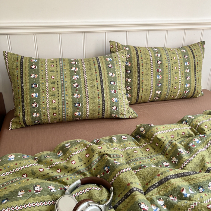 91家纺网 家纺一手货源 找家纺  梵希雅  2026新款泡芙纱夏被四件套简单款 森林描绘