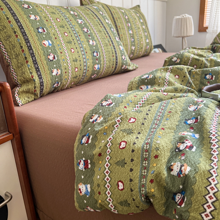 91家纺网 家纺一手货源 找家纺  梵希雅  2026新款泡芙纱夏被四件套简单款 森林描绘