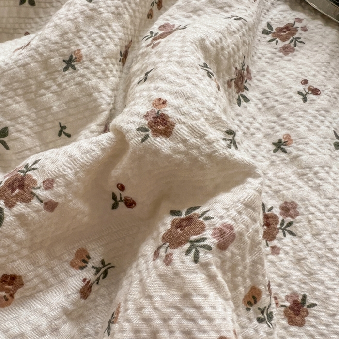 91家纺网 家纺一手货源 找家纺  梵希雅  2026新款泡芙纱夏被四件套简单款 田园兔