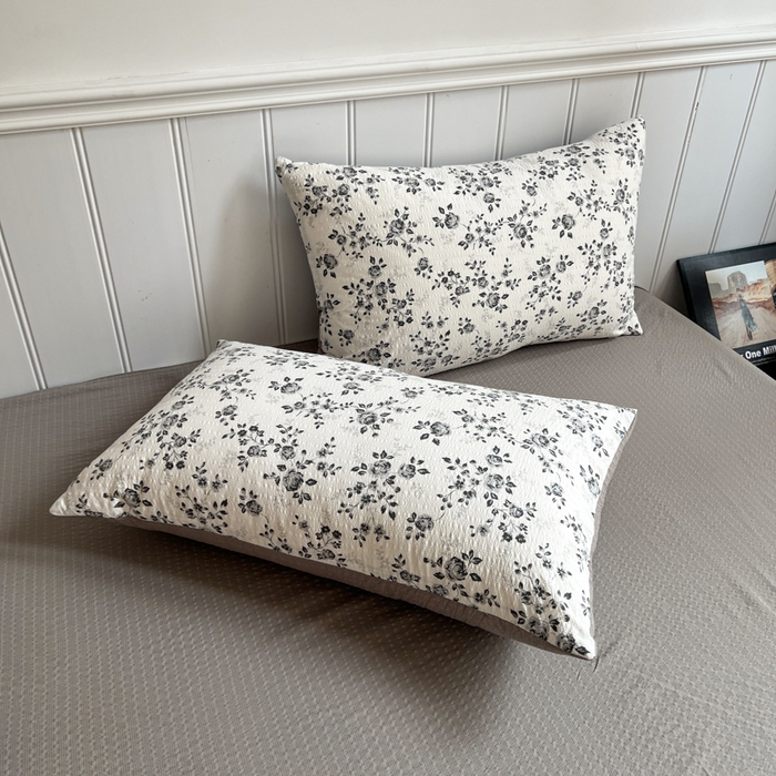 91家纺网 家纺一手货源 找家纺  梵希雅  2026新款泡芙纱夏被四件套简单款 只闻花香