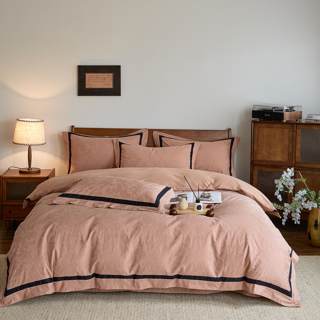 91家纺网 家纺一手货源 找家纺 （总）蓝邻家纺 2026新款全棉浮雕提花极简轻奢风四件套系列