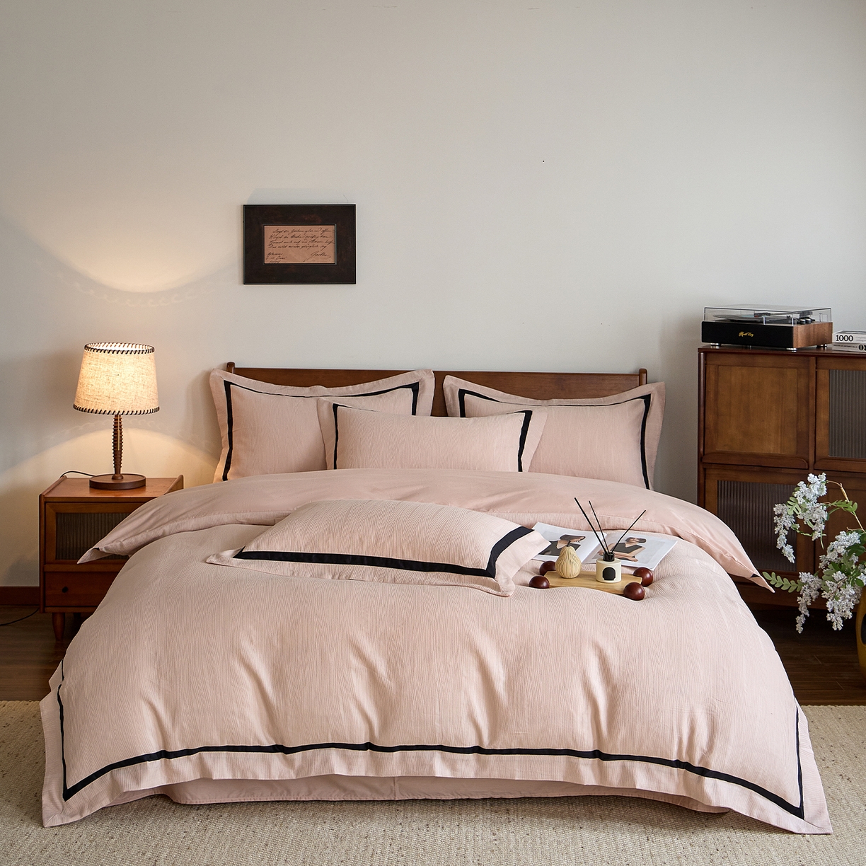 91家纺网 家纺一手货源 找家纺 （总）蓝邻家纺 2026新款全棉浮雕提花极简轻奢风四件套系列