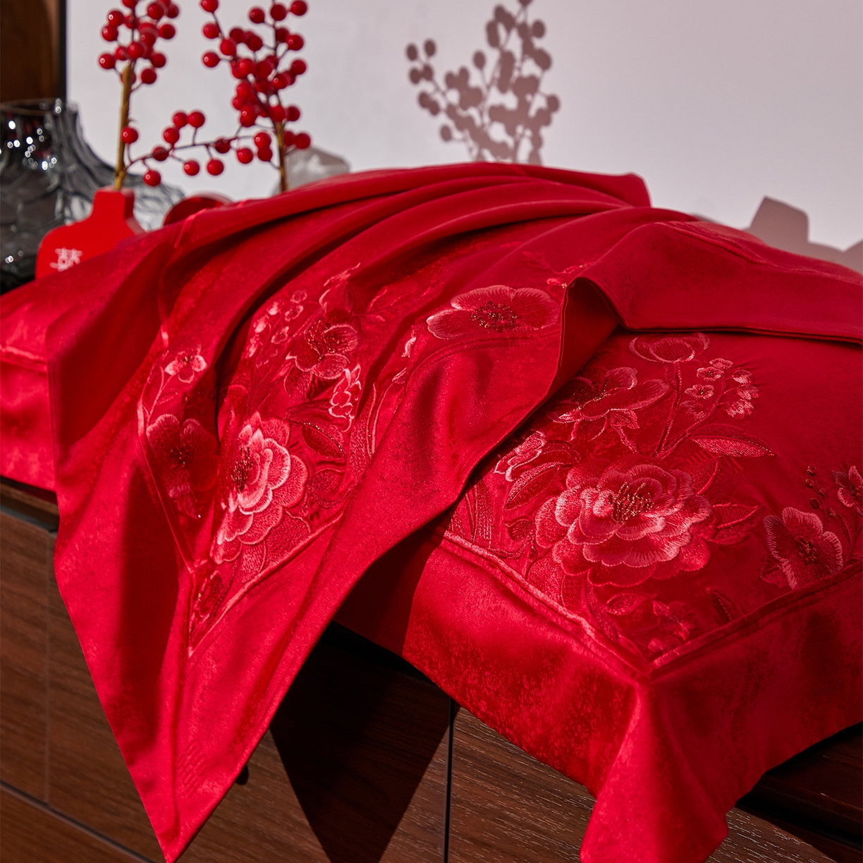 91家纺网 家纺一手货源 找家纺 （总）蒂爵 2026新款高端绣花婚庆四件套