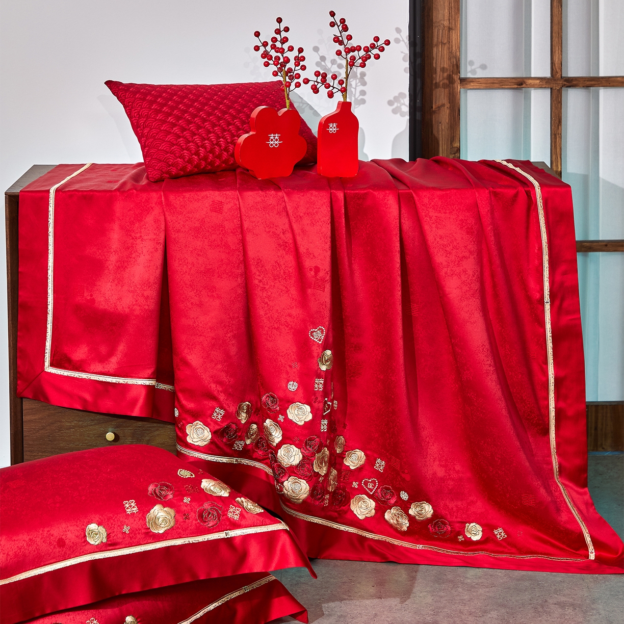 91家纺网 家纺一手货源 找家纺 蒂爵 2026新款高端绣花婚庆四件套 情有独钟