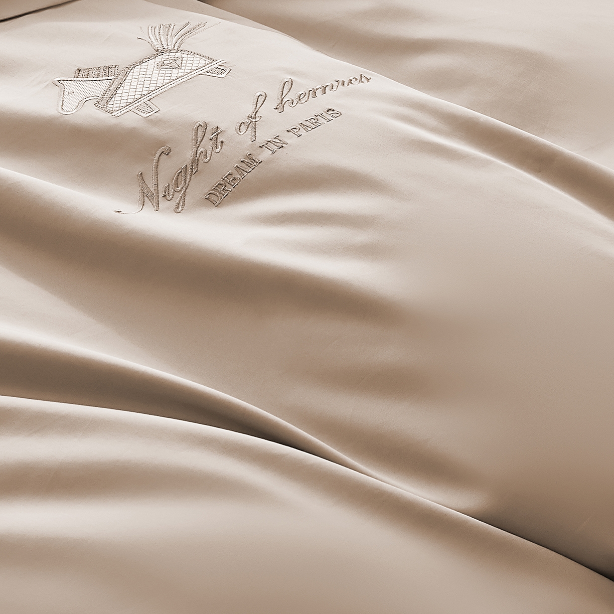 91家纺网 家纺一手货源 找家纺 蒂爵 2026新款高支数长绒棉纯棉刺绣四件套-马上有赚系列 浅卡其