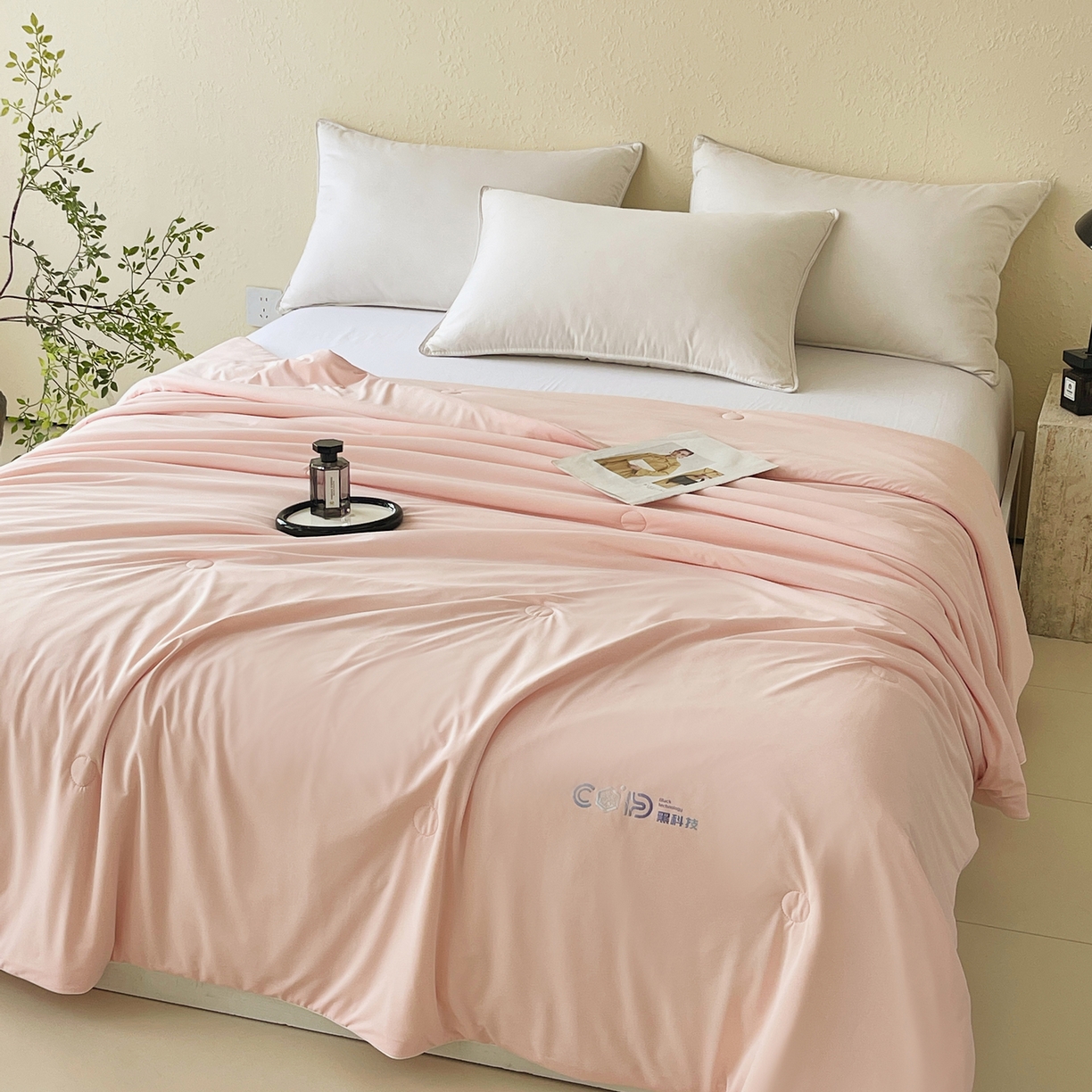 91家纺网 家纺一手货源 找家纺 春皖家纺 2026新款简约百搭小凉皮凉感夏被-冷萃系列 冷萃-粉