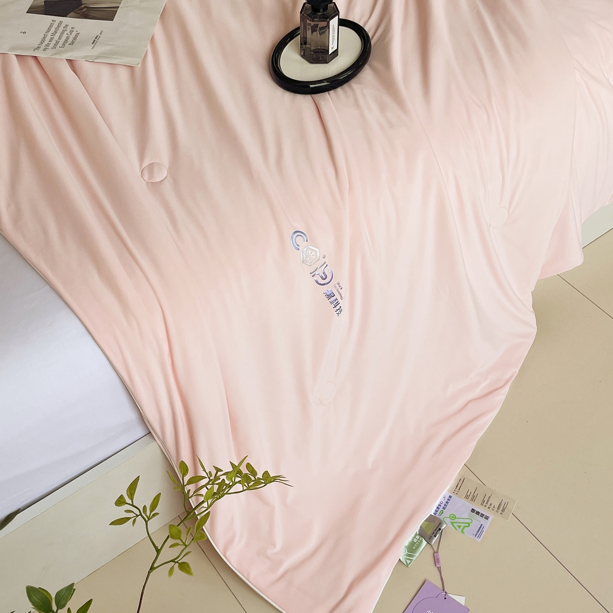 91家纺网 家纺一手货源 找家纺 春皖家纺 2026新款简约百搭小凉皮凉感夏被-冷萃系列 冷萃-粉