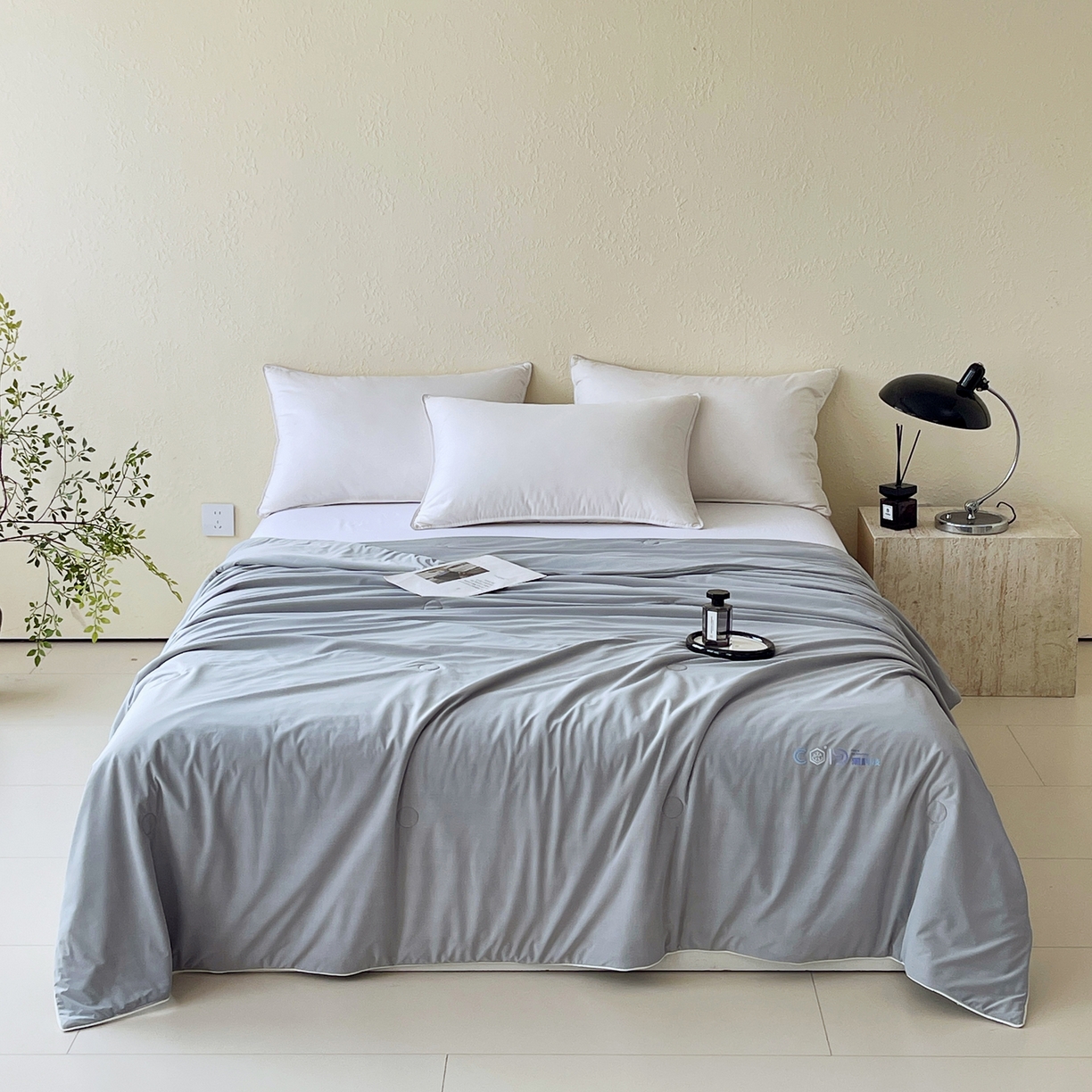 91家纺网 家纺一手货源 找家纺 春皖家纺 2026新款简约百搭小凉皮凉感夏被-冷萃系列 冷萃-灰