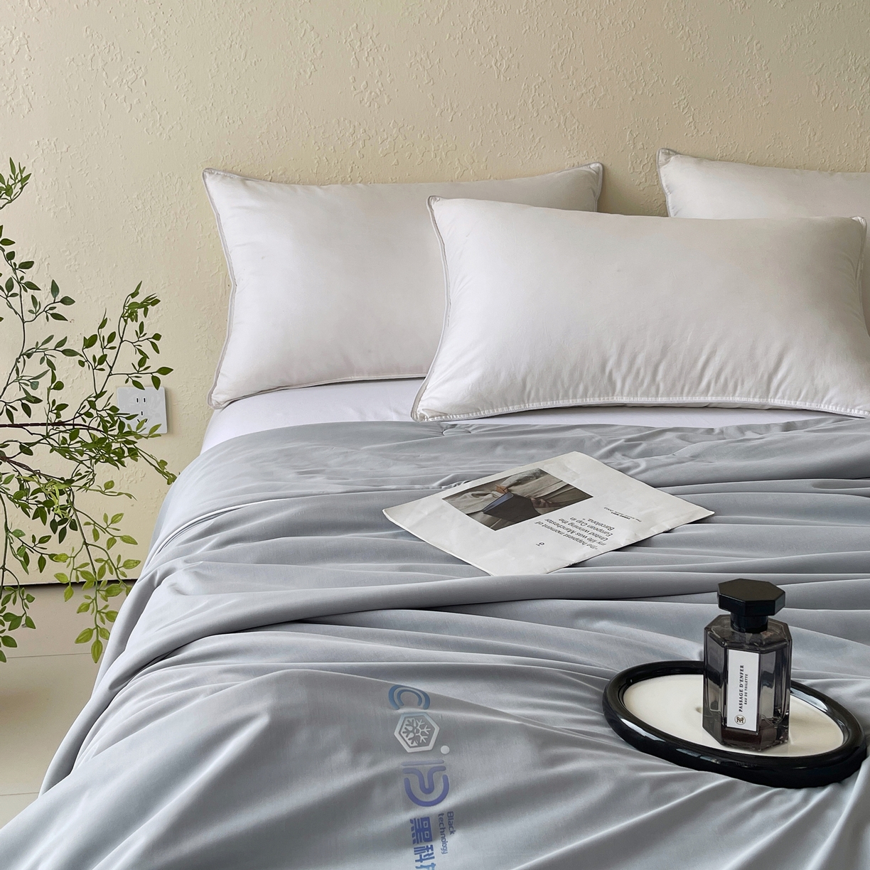 91家纺网 家纺一手货源 找家纺 春皖家纺 2026新款简约百搭小凉皮凉感夏被-冷萃系列 冷萃-灰