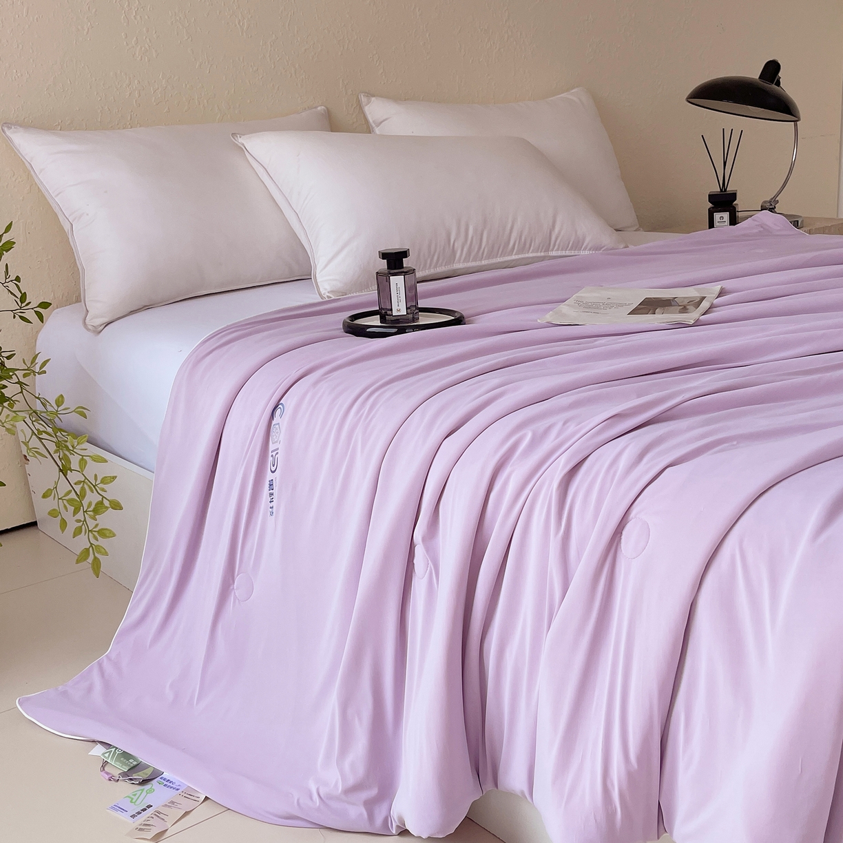 91家纺网 家纺一手货源 找家纺 春皖家纺 2026新款简约百搭小凉皮凉感夏被-冷萃系列 冷萃-紫