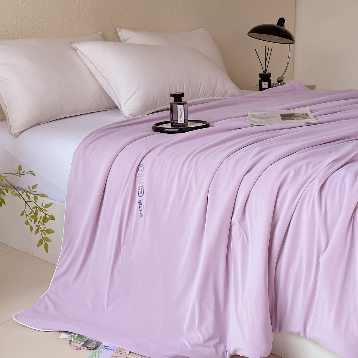 91家纺网 家纺一手货源 找家纺 春皖家纺 2026新款简约百搭小凉皮凉感夏被-冷萃系列 冷萃-紫