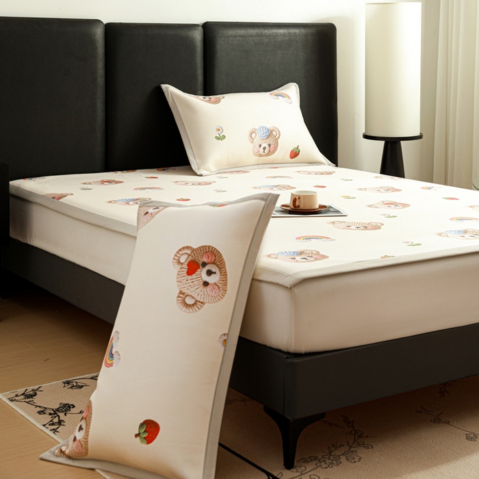 91家纺网 家纺一手货源 找家纺 富馨莱 2026新款高端竹纤维席子平铺款软凉席三件套夏季凉席席子 安利熊