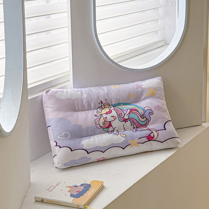 91家纺网 家纺一手货源 找家纺 （总）暖羽屋羽绒馆 2026新款卡通枕头婴幼儿枕芯 儿童学生小枕头 宿舍枕头 婴儿床枕头 小孩枕头